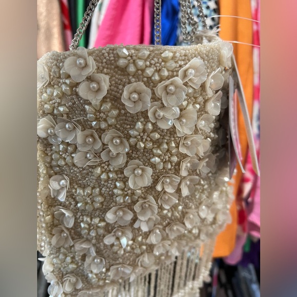 Cream Beaded Handbag - Picture 3 of 6